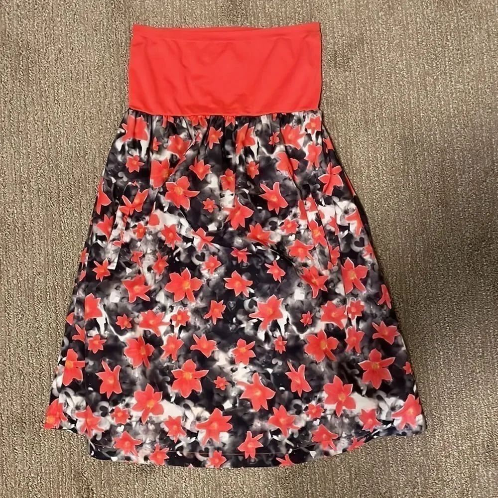 Strapless Red Floral Mini Dress - Picture 2 of 7